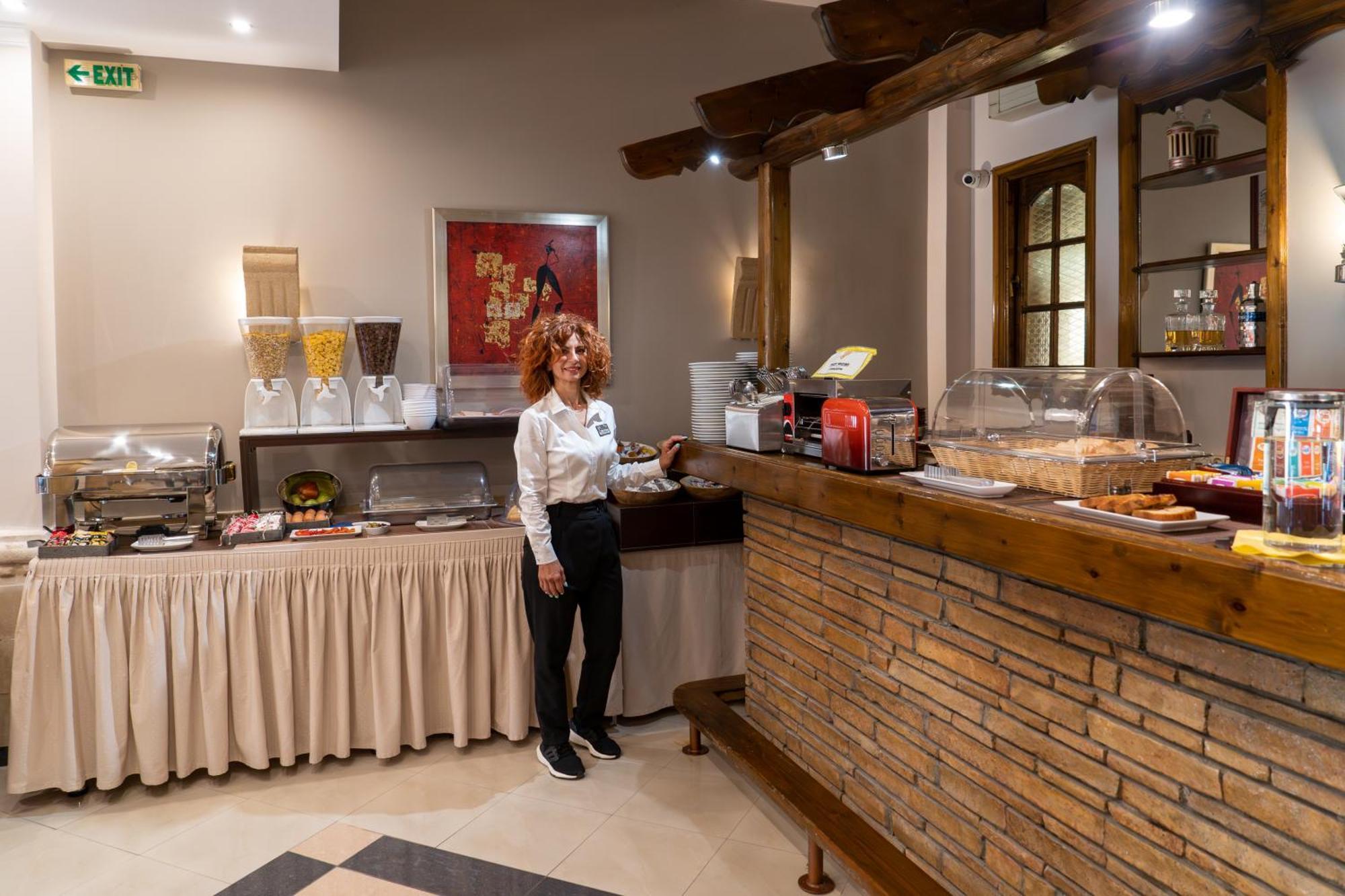 Argo Hotel بيرايوس المظهر الخارجي الصورة